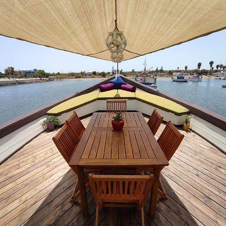Pillirina House-Boat Hotel Marzamemi Bagian luar foto