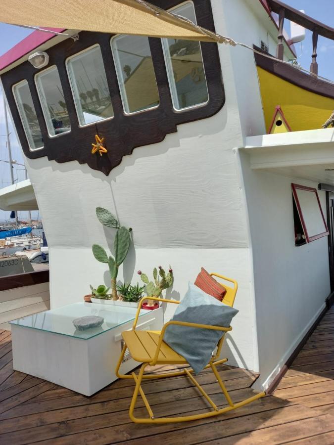 Pillirina House-Boat Hotel Marzamemi Bagian luar foto