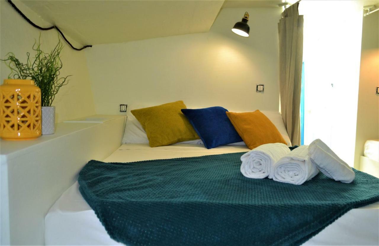 Pillirina House-Boat Hotel Marzamemi Bagian luar foto