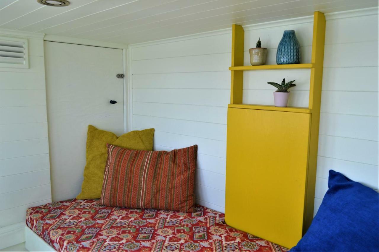 Pillirina House-Boat Hotel Marzamemi Bagian luar foto