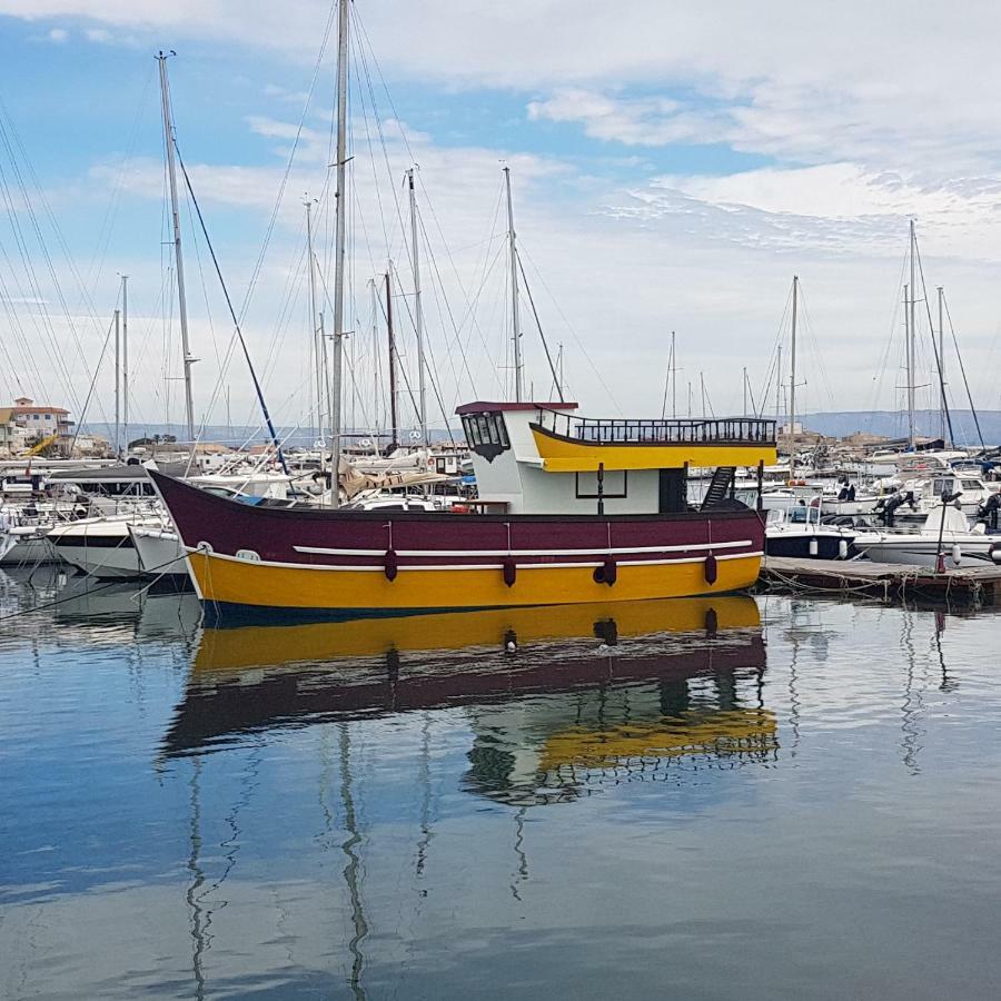Pillirina House-Boat Hotel Marzamemi Bagian luar foto