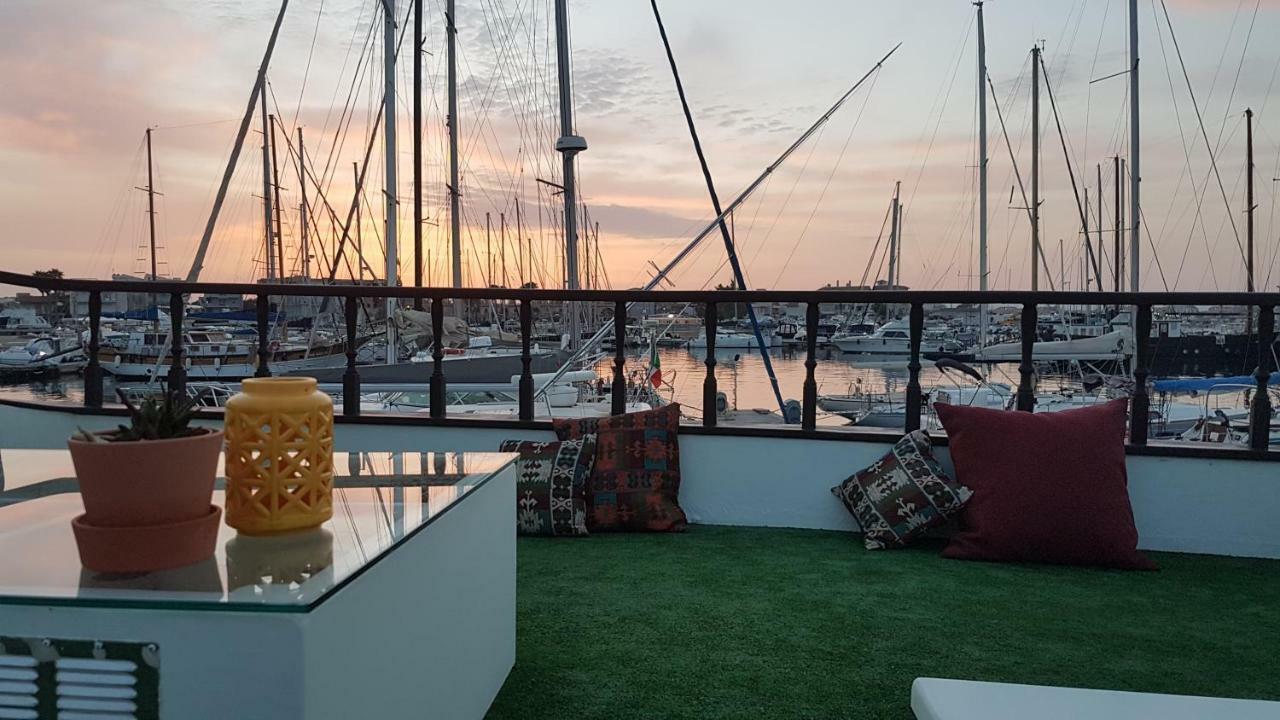 Pillirina House-Boat Hotel Marzamemi Bagian luar foto
